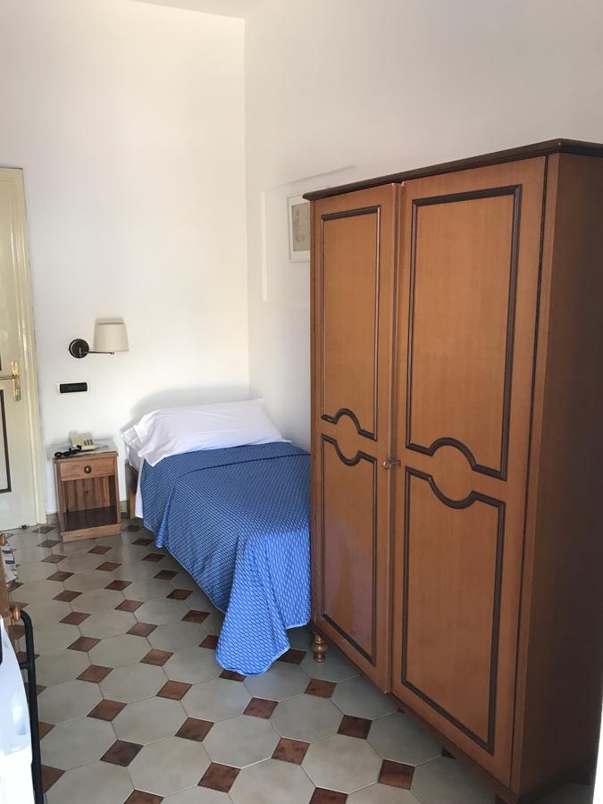 Hotel Villa Antonio Ischia Esterno foto